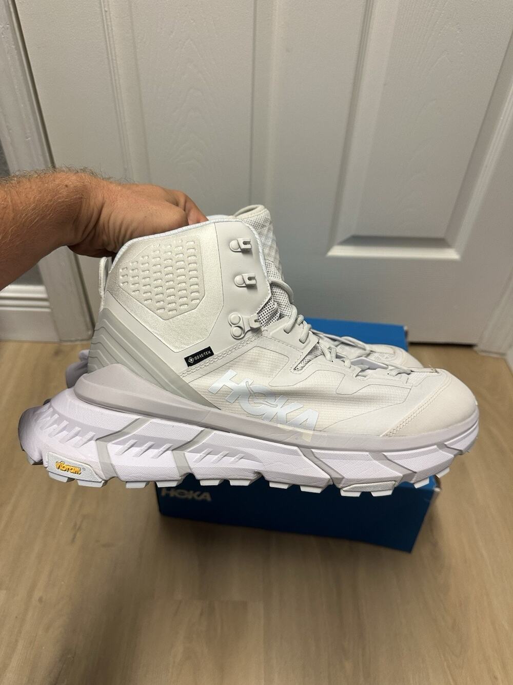 Hoka One One TenNine Hike GTX Boots Mens Size 12 White Gore-Tex Vibram Hiking